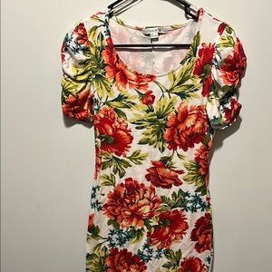 Forever 21 Red and Green Floral Dress with Short Sleeves and V-Neckline